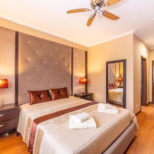 Uitgebreide Kamer met een King Size Bed